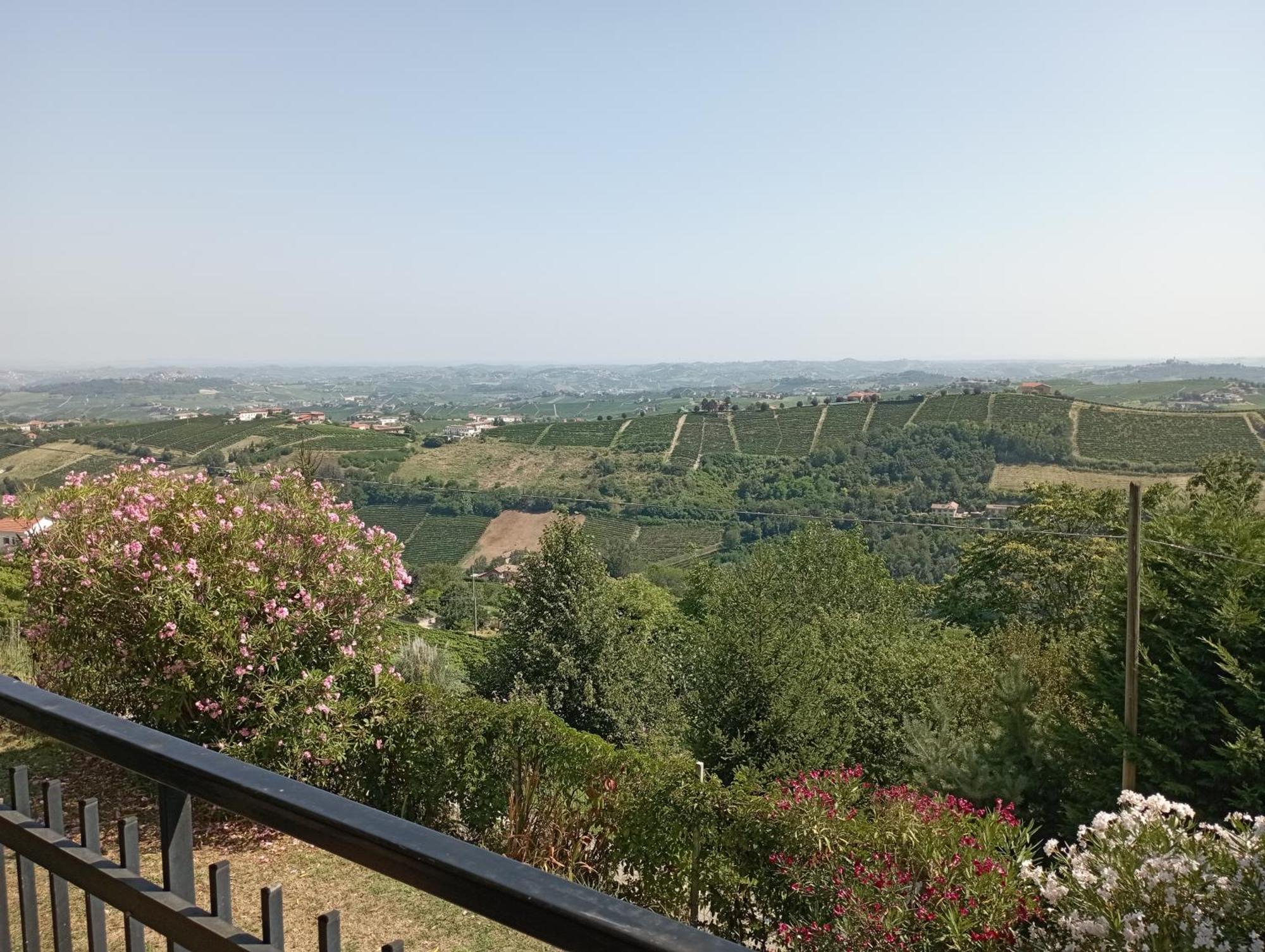 Casa Vacanza Il Colle Del Vento Калоссо Экстерьер фото