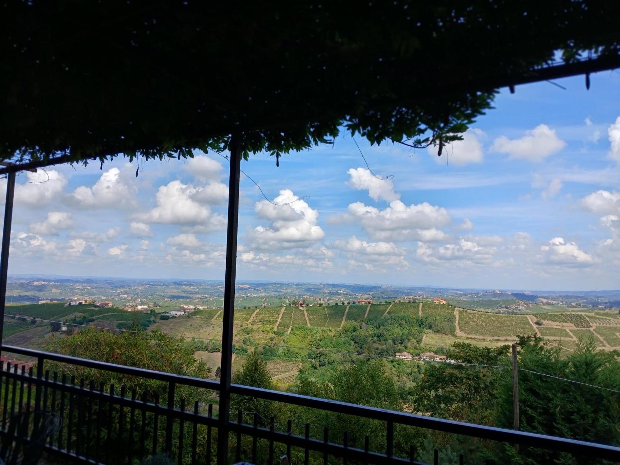 Casa Vacanza Il Colle Del Vento Калоссо Экстерьер фото