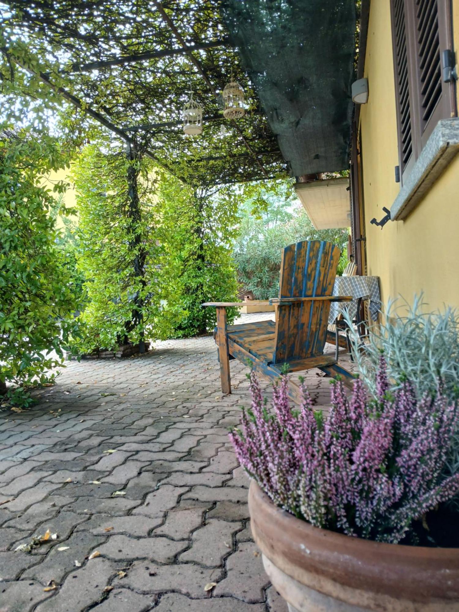 Casa Vacanza Il Colle Del Vento Калоссо Экстерьер фото